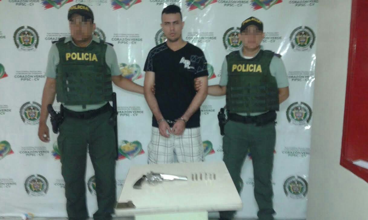 Sorprendido sujeto con arma de fuego, quien ya había realizado dos disparos