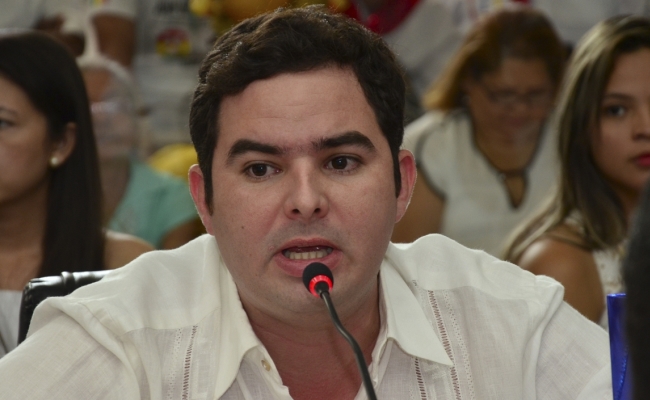 Falta inversión para que cada vez que llueva no se vaya la luz en Barranquilla: Carlos Meisel