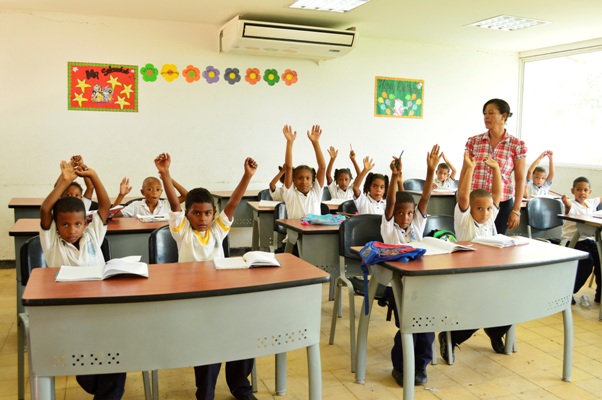 Secretaría de Educación activó línea de atención de quejas contra colegios oficiales y privados