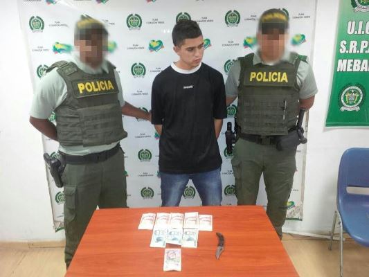 Capturado delincuente cuando asaltaba a un taxista