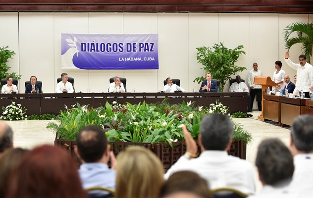 Expertos analizan acuerdos logrados por Gobierno y FARC sobre el fin de la guerra