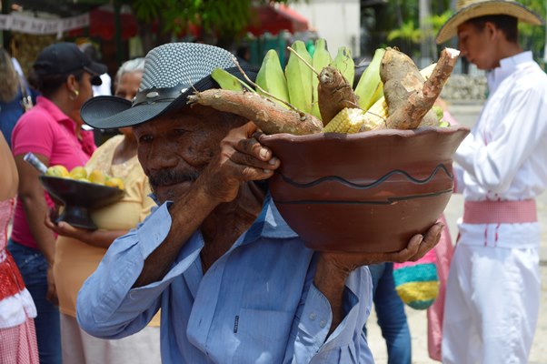 Mercado Verde concretó acuerdos de negocios entre pequeños productores y grandes superficies