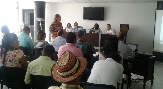 Contraloría inicia escuela de formación para alcaldes que tienen fallas en la gestión tributaria