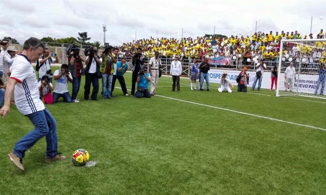 El Presidente Santos pronosticó que Colombia le ganará 2 por 1 a Estados Unidos