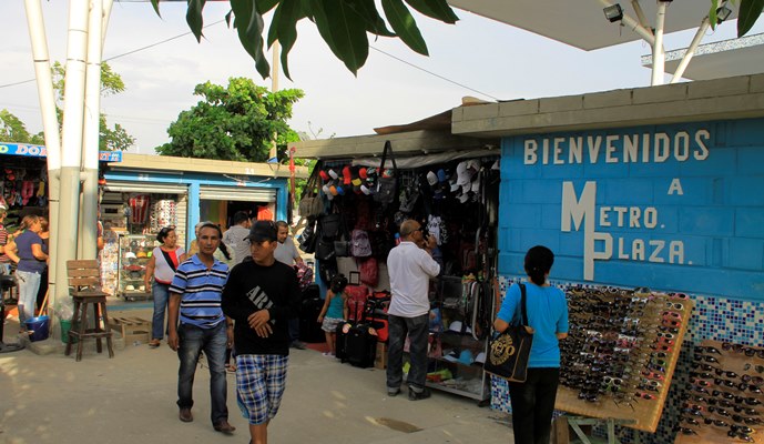 Distrito advierte que continuarán operativos en el espacio público en Metroplaza pese a amenazas