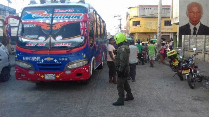Arrollado por un bus, murió un hombre en el sector de El Boliche