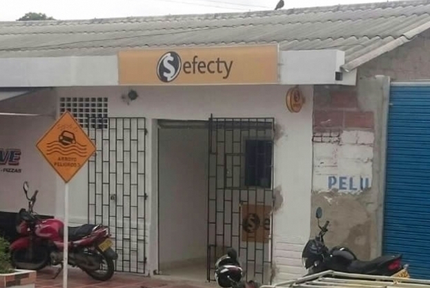 Delincuentes armados asaltan en agencia de Efecty del barrio Recreo