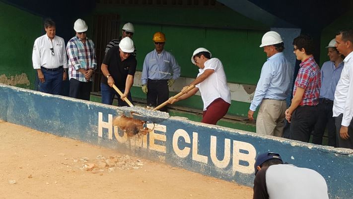 “Es un día histórico para Barranquilla, inicia la construcción de un estadio de béisbol de talla mundial”: Char