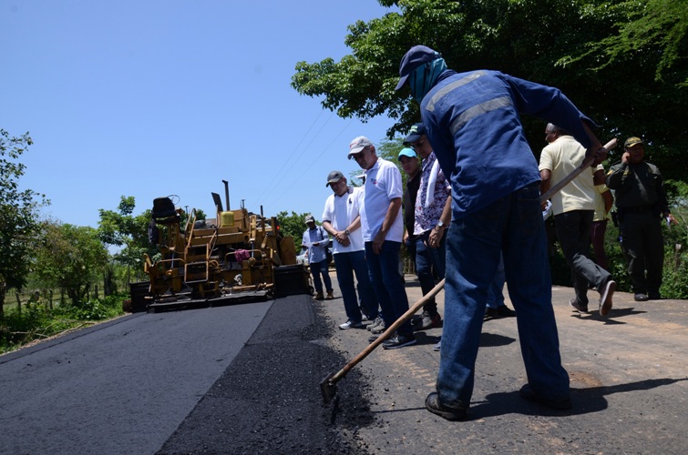 Arrancó construcción  de la “Transversal del Sur”, vía que atraviesa el Atlántico desde Caño Bravo hasta Manatí