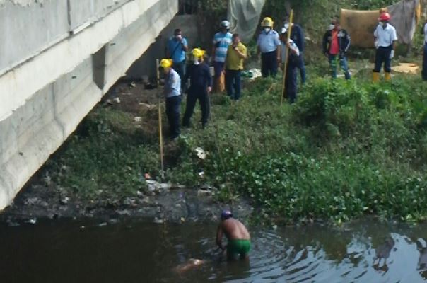 Rescatan cuerpo sin vida de un hombre en el Caño de la Auyama