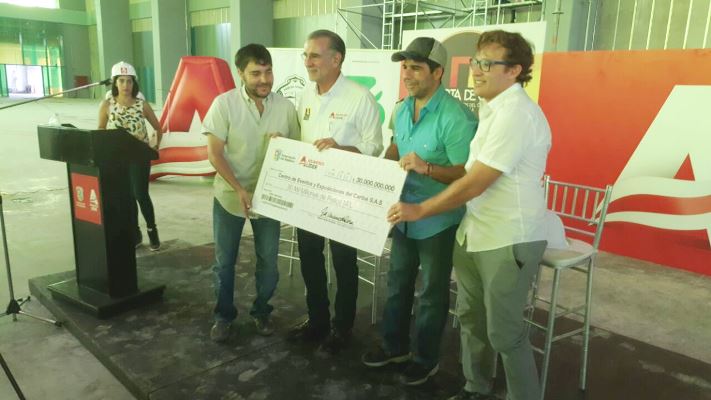 Gobernación entregó $30 mil millones al Centro de Eventos Puerta de Oro