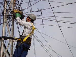 reparacion+e+instalacion+de+punto+interno+telefonico+y+electricos+quito+pichincha+ecuador__93C3C7_1