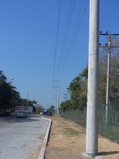 Instalan nuevas redes eléctricas en inmediaciones del aeropuerto ...