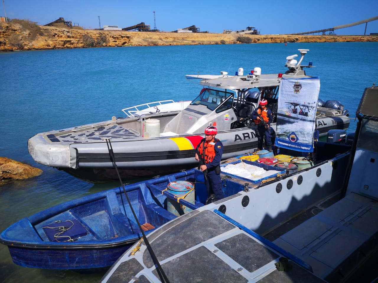 Una tonelada de cocaína fue incautada por la Armada en la Alta Guajira
