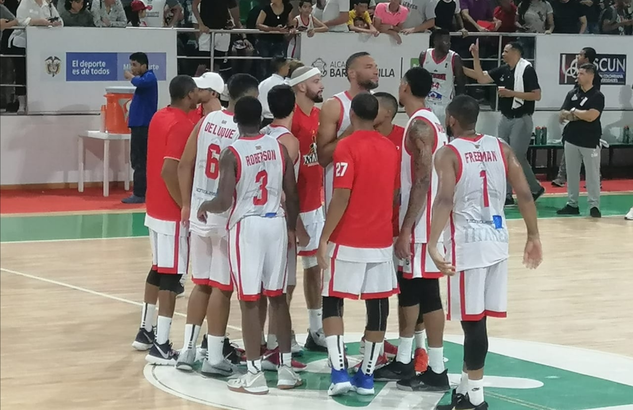 Titanes arrancó con pie derecho la defensa del título y se impuso en serie ante Piratas