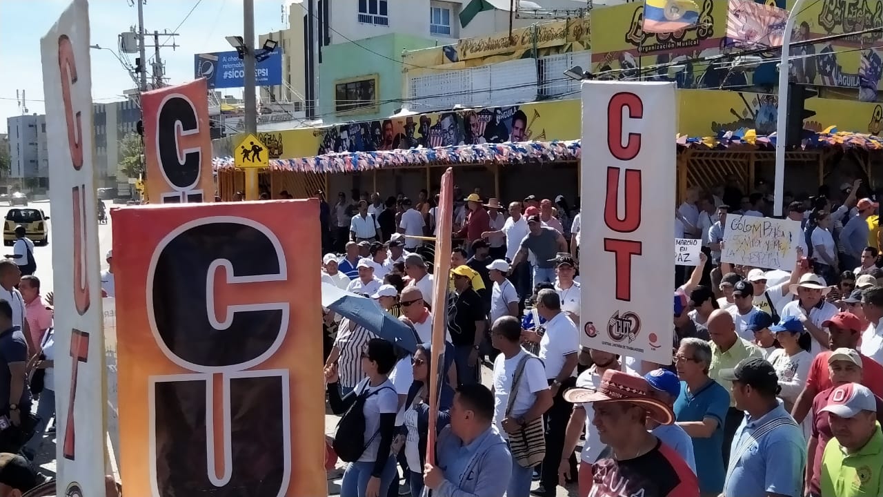 Con relativa calma se desarrollaron multitudinarias marchas en Barranquilla por paro nacional