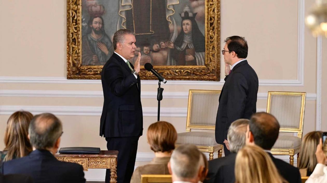 Francisco Barbosa asume en la Fiscalía con 9 ejes de acción para su gestión