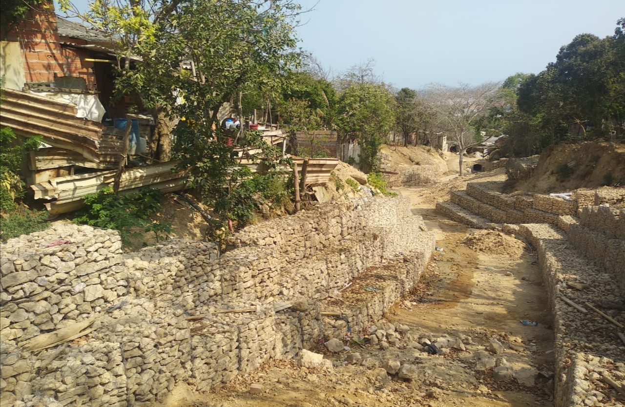 Denuncian que contratista dejó abandonados los trabajos de mantenimiento y recuperación en arroyos de Puerto Colombia