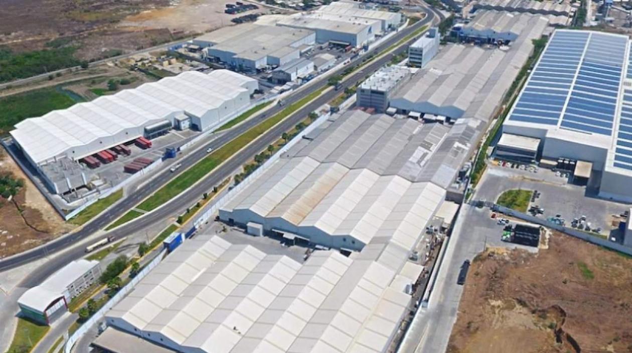 Instalaciones de Tecnoglass operan al 100% tras incendio