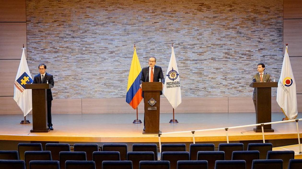 Fiscalía General imputa cargos y solicita medida de aseguramiento contra Rumenigge Monsalve y otros 9 alcaldes del país