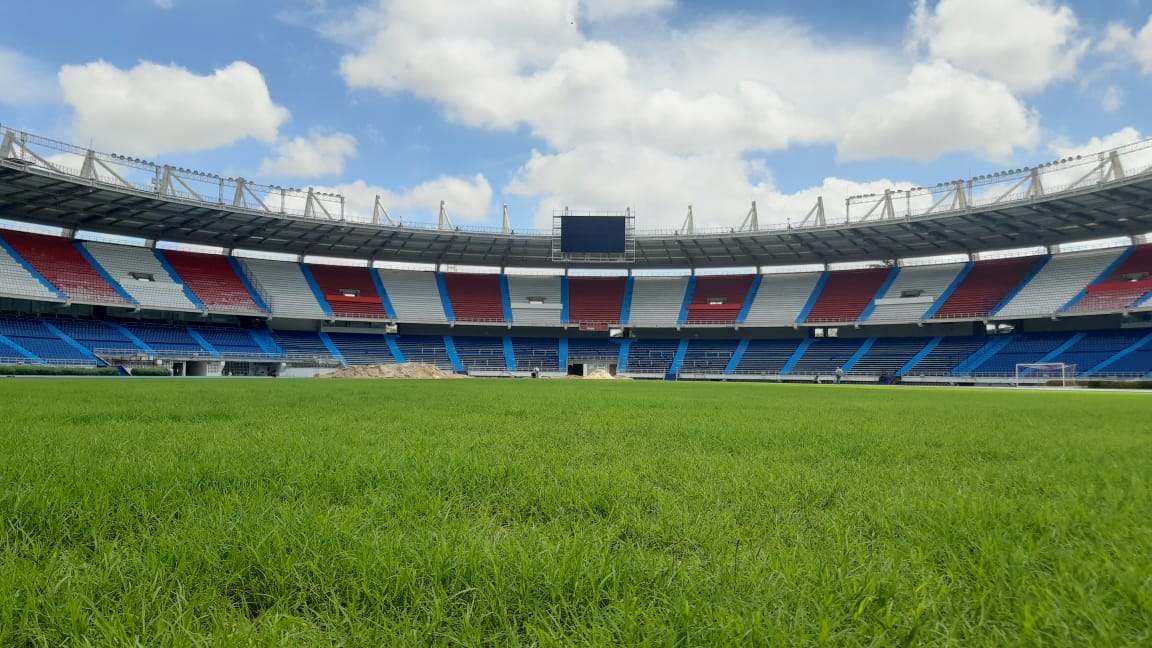 Con nuevo ‘tapete’, el Metropolitano se alista para el regreso del fútbol