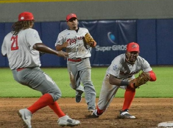 Tigres de Cartagena es el primer clasificado al triangular semifinal del béisbol profesional colombiano