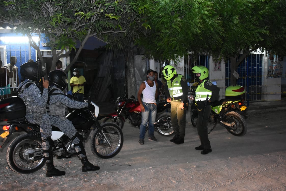 Comenzó a regir toque de queda y ley seca en el Atlántico - Emisora ...