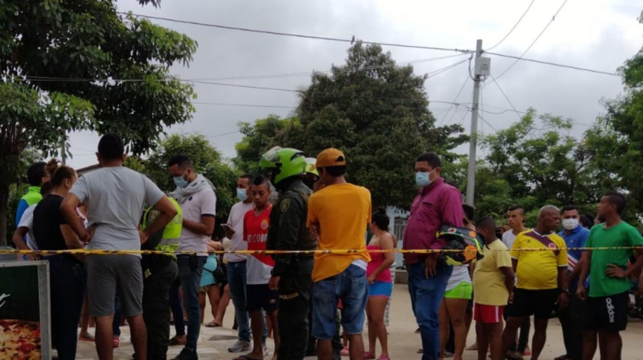 A tiros fue asesinado un hombre en la cancha del barrio 'Pumarejo' de ...