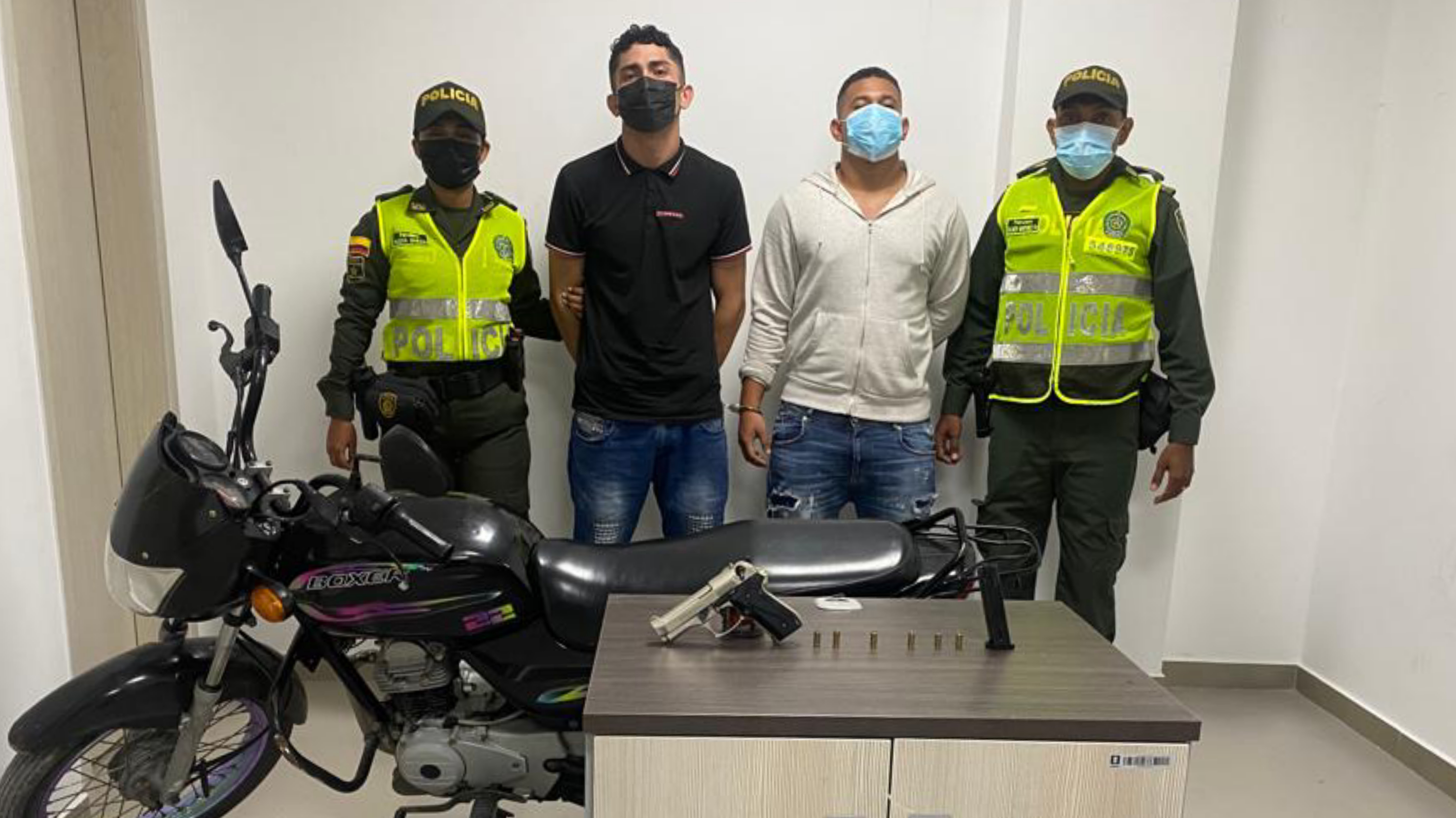 Dos capturados tras hurtar una motocicleta en el barrio Vista Hermosa ...