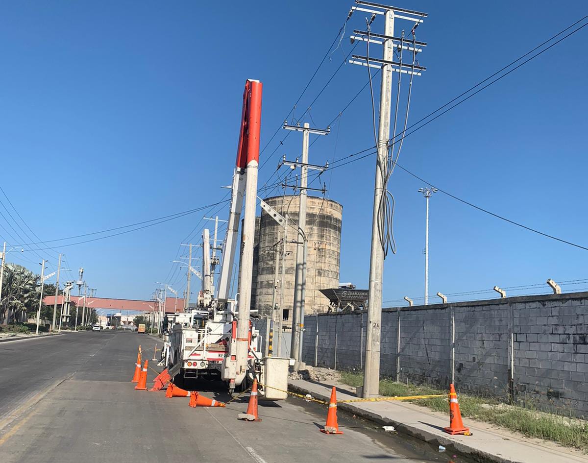 Air-e trabaja en instalación de nuevas redes sobre la Vía 40 - Emisora ...