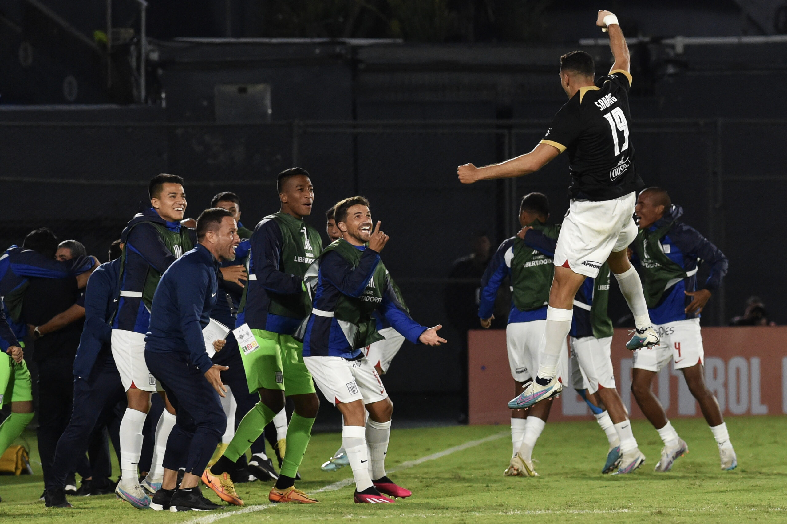 Golazo del barranquillero Pablo Sabbag en Copa Libertadores