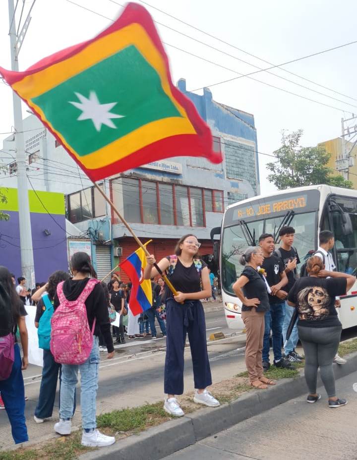 Bloqueo en Murillo por protesta de la comunidad educativa del Colegio ...