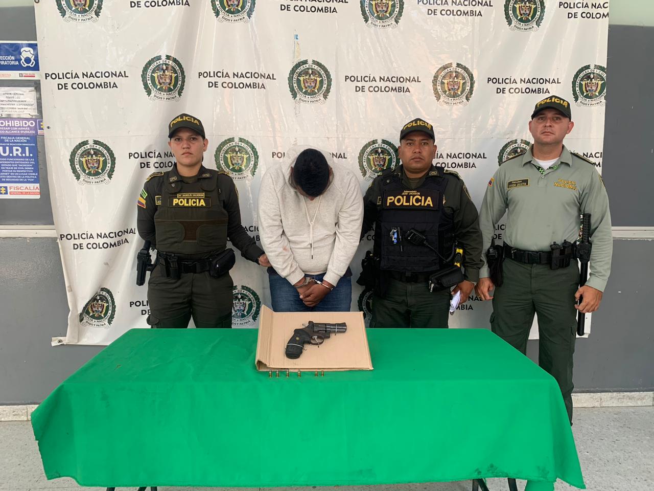 Lo capturan al ser sorprendido atracando con arma de fuego en el norte ...