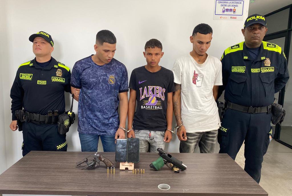 Tres capturados en Primero de Mayo al ser sorprendidos portando un arma ...
