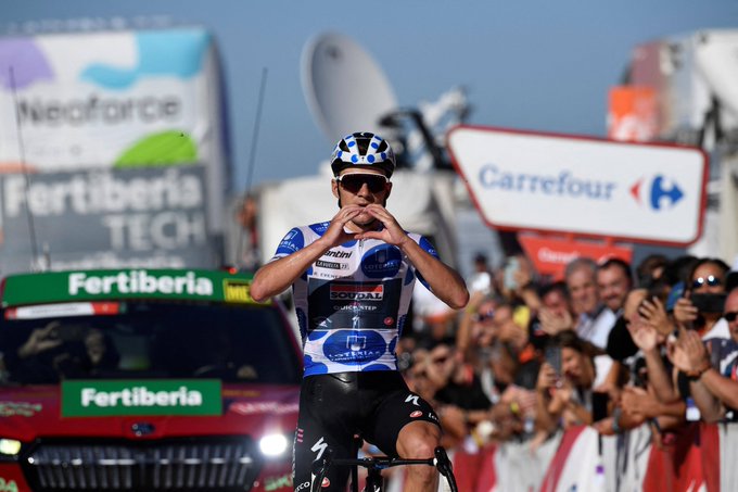 Remco Evenepoel asegura la montaña y gana la etapa 18 de la Vuelta a España
