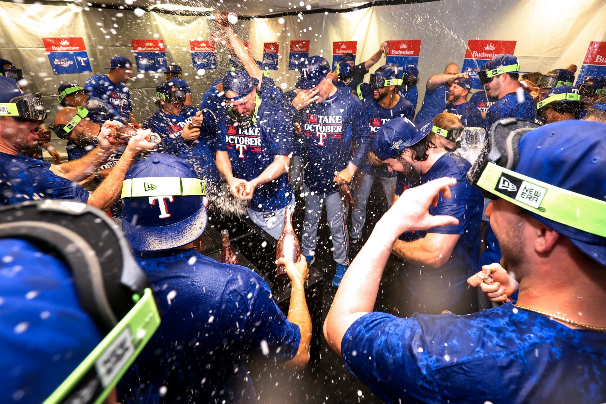 Rangers de Texas doblegan 7-1 a Rays para barrer la serie