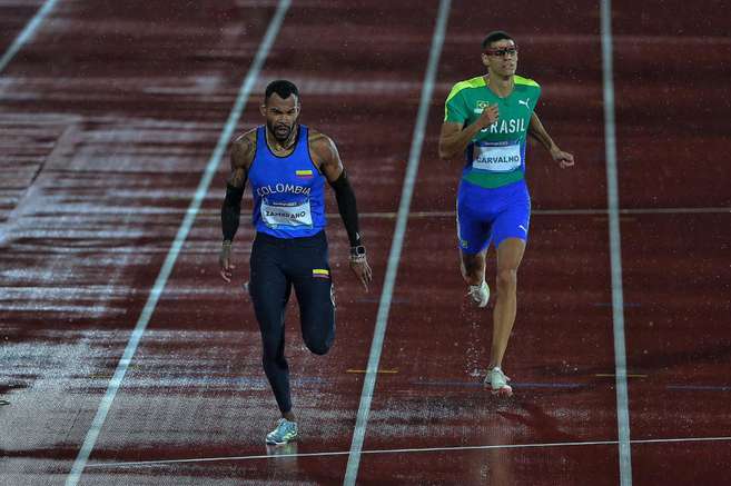 Anthony Zambrano, del bronce a la descalificación en los 400 metros
