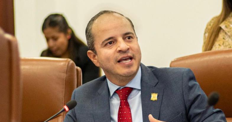 No nos extraña esta propuesta, a Petro todo lo de la dictadura de Venezuela le encanta: Juan Espinal