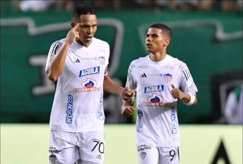 Junior, en carrera por la final con la firma del goleador Carlos Bacca ...