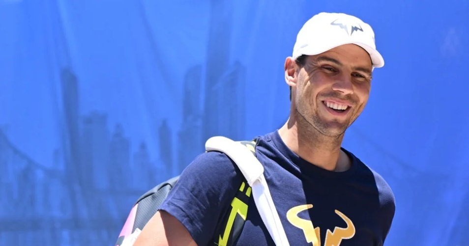 Rafael Nadal ya toca pista en Brisbane