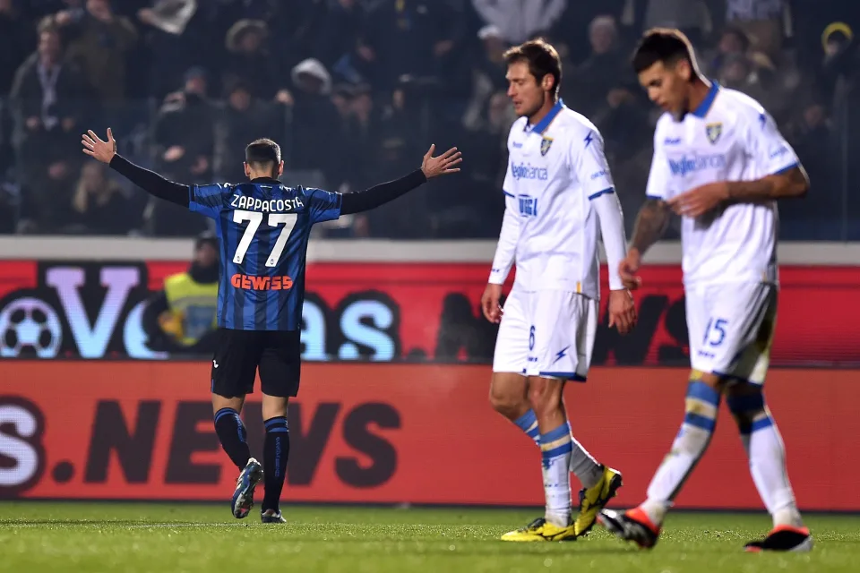 El Atalanta aplasta al Frosinone 5-0 para seguir en puesto de Liga Europa