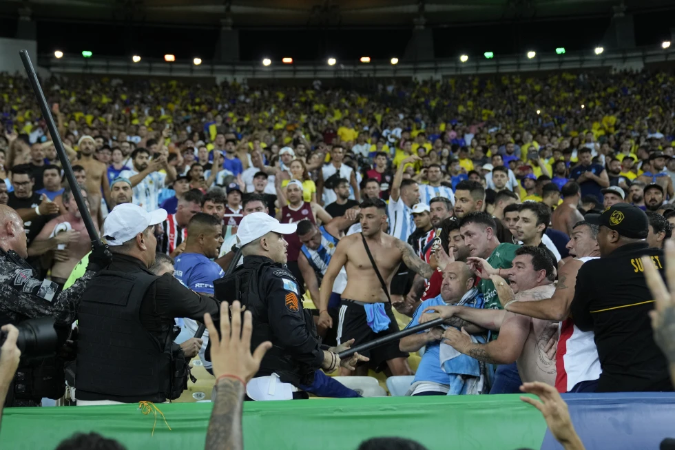 Brasil y Argentina reciben multas por gresca de aficionados en el Maracaná