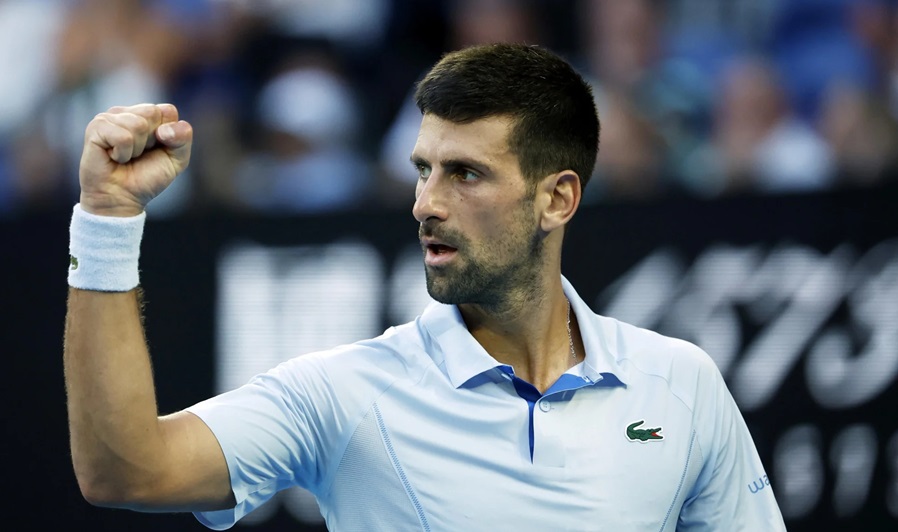 Djokovic también puede con el calor y con Fritz para estar en semifinales
