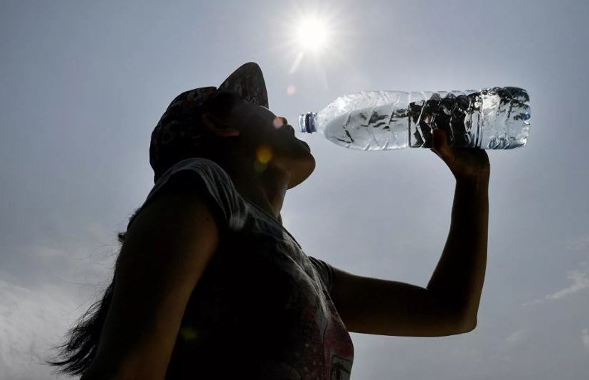 Conozca cómo puede protegerse ante un posible “golpe de calor”