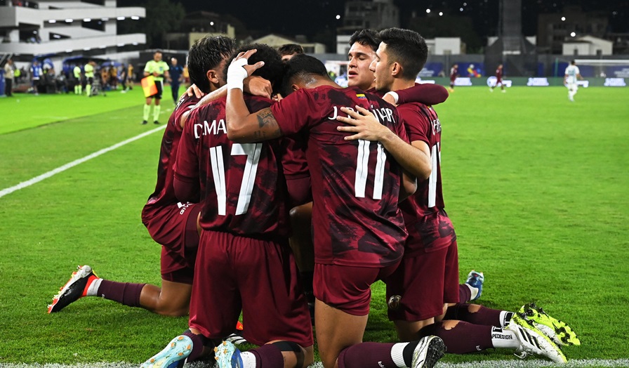 Venezuela saca puntazo ante Argentina