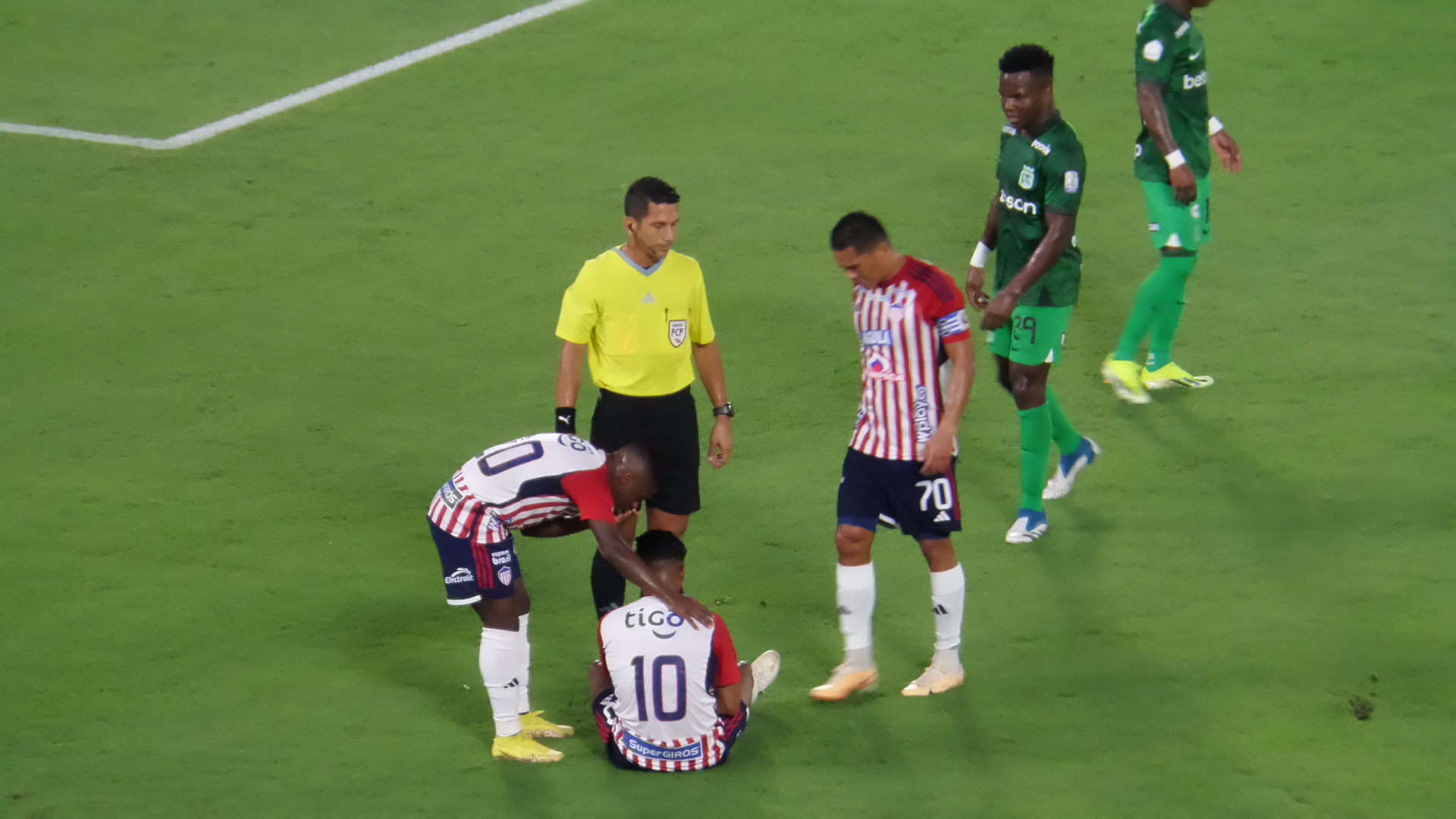 Luis «Cariaco» González fue operado de la clavícula y será baja por seis semanas en el Junior