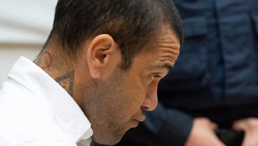 Dani Alves, condenado por violación, solicita su libertad provisional