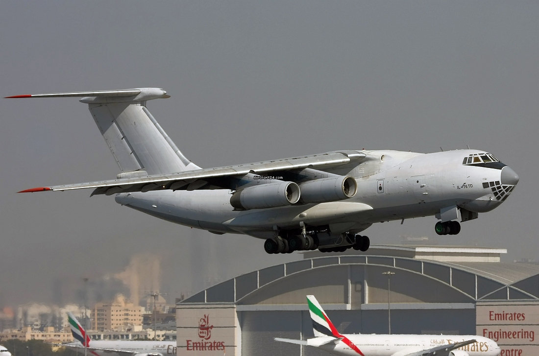Otro avión militar IL-76 se estrella en el centro de Rusia