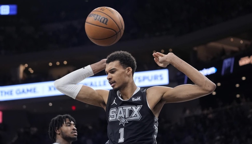 Wembanyama confirma que los Spurs jugarán la próxima temporada en Francia