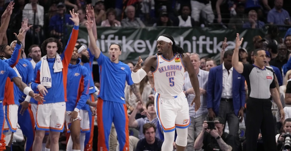 Thunder se repone a defensiva de Mavericks para igualar 2-2 la serie